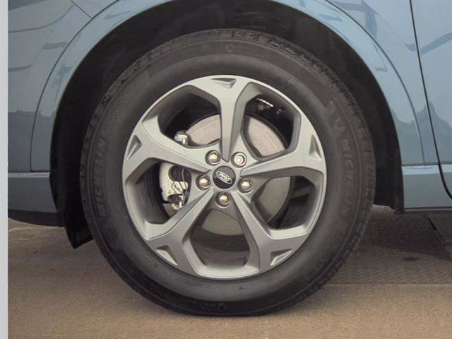 Certified 2024 Ford Escape ST-Line Select w/ Tech Pack #2 AWD/4WD image 9