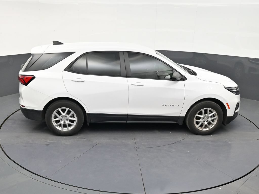 Used 2024 Chevrolet Equinox LS FWD image 16