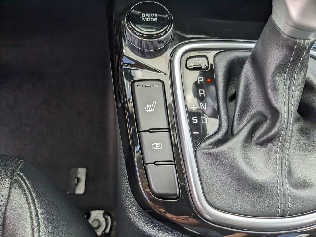 Certified 2025 Kia Seltos EX image 25