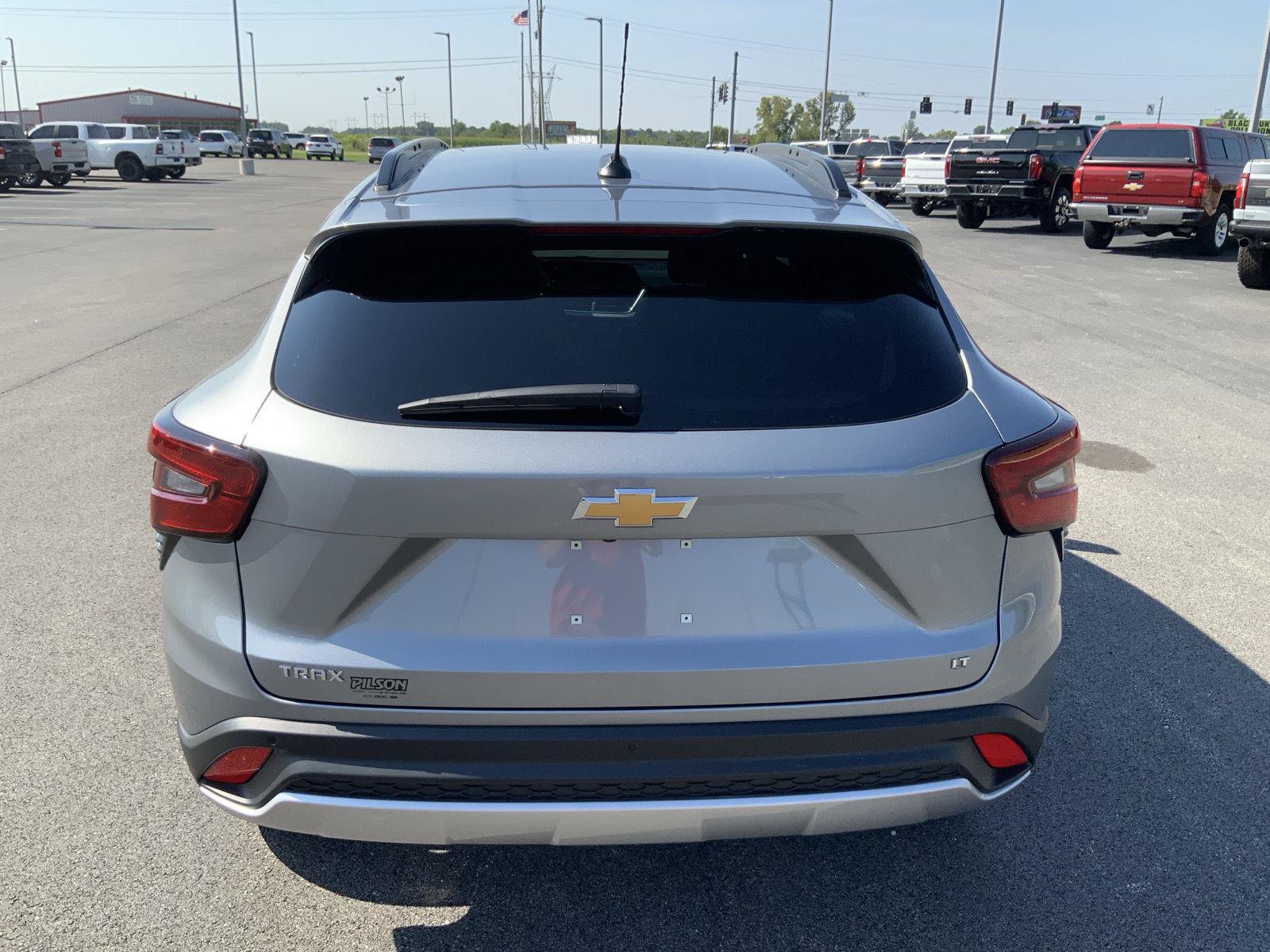 New 2026 Chevrolet Trax LT w/ Driver Confidence Package FWD image 10