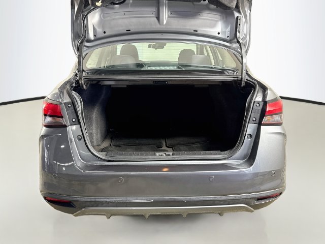 Used 2021 Nissan Versa SV FWD image 34