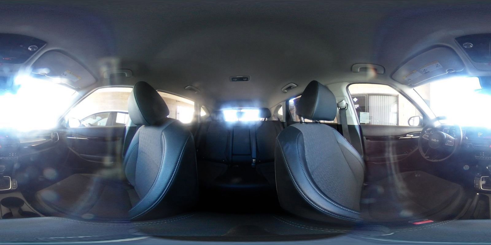 Used 2025 Kia Seltos S image 44