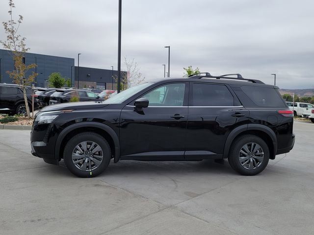 New 2026 Nissan Pathfinder SV w/ SV Premium Package AWD/4WD image 2