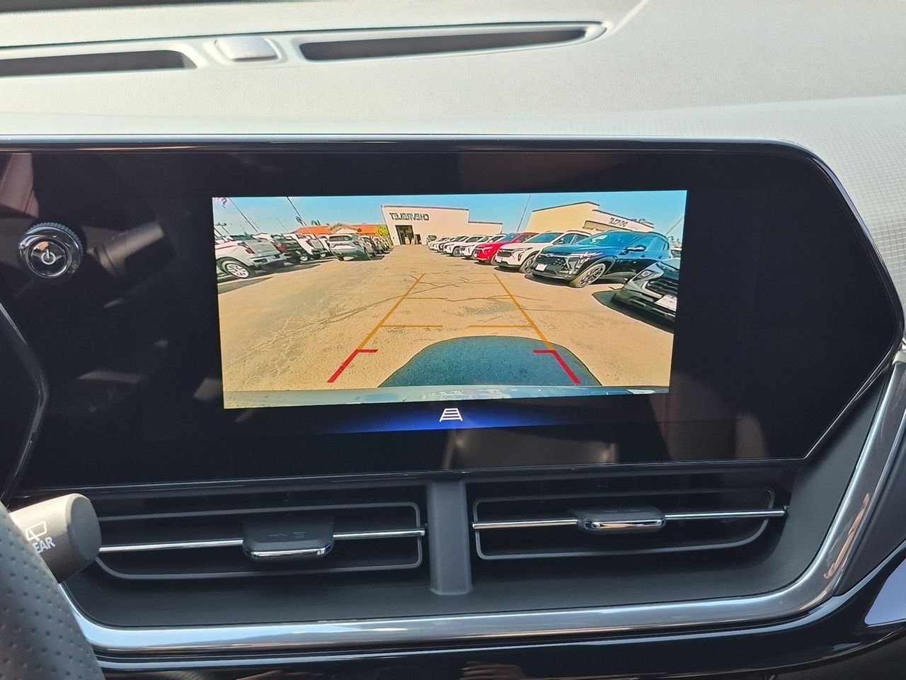 New 2026 Chevrolet Trax RS w/ Sunroof Package FWD image 15