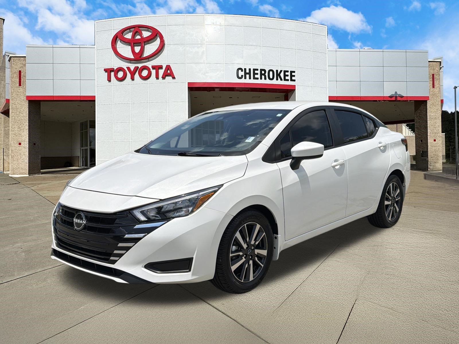 Used 2025 Nissan Versa SV w/ Trunk Package