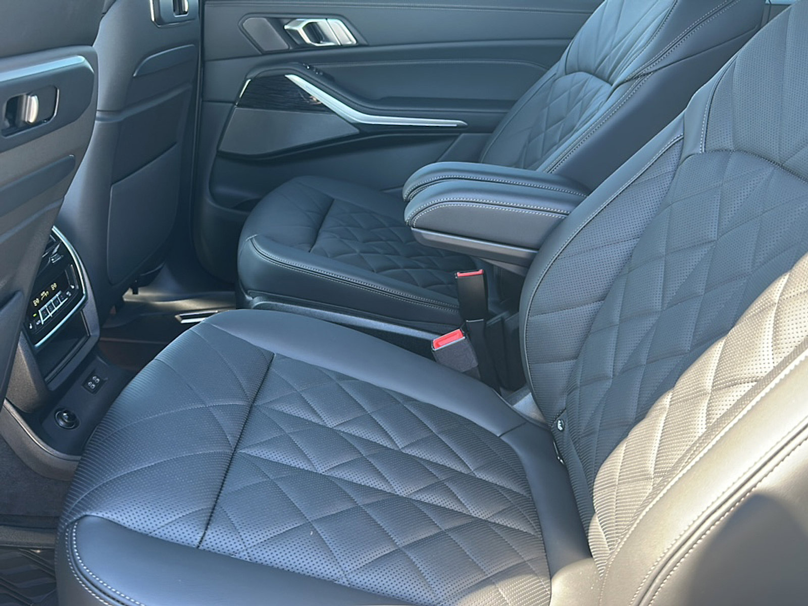 New 2026 BMW X7 xDrive40i w/ M Sport Package image 15