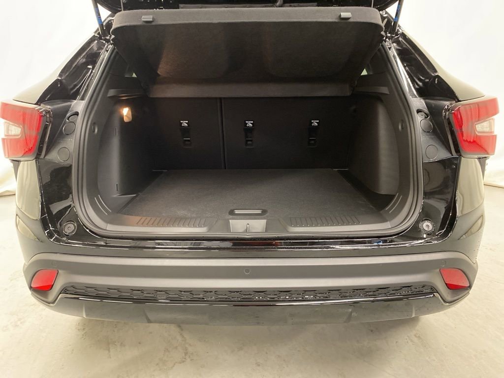 New 2026 Chevrolet Trax RS w/ Driver Confidence Package image 8