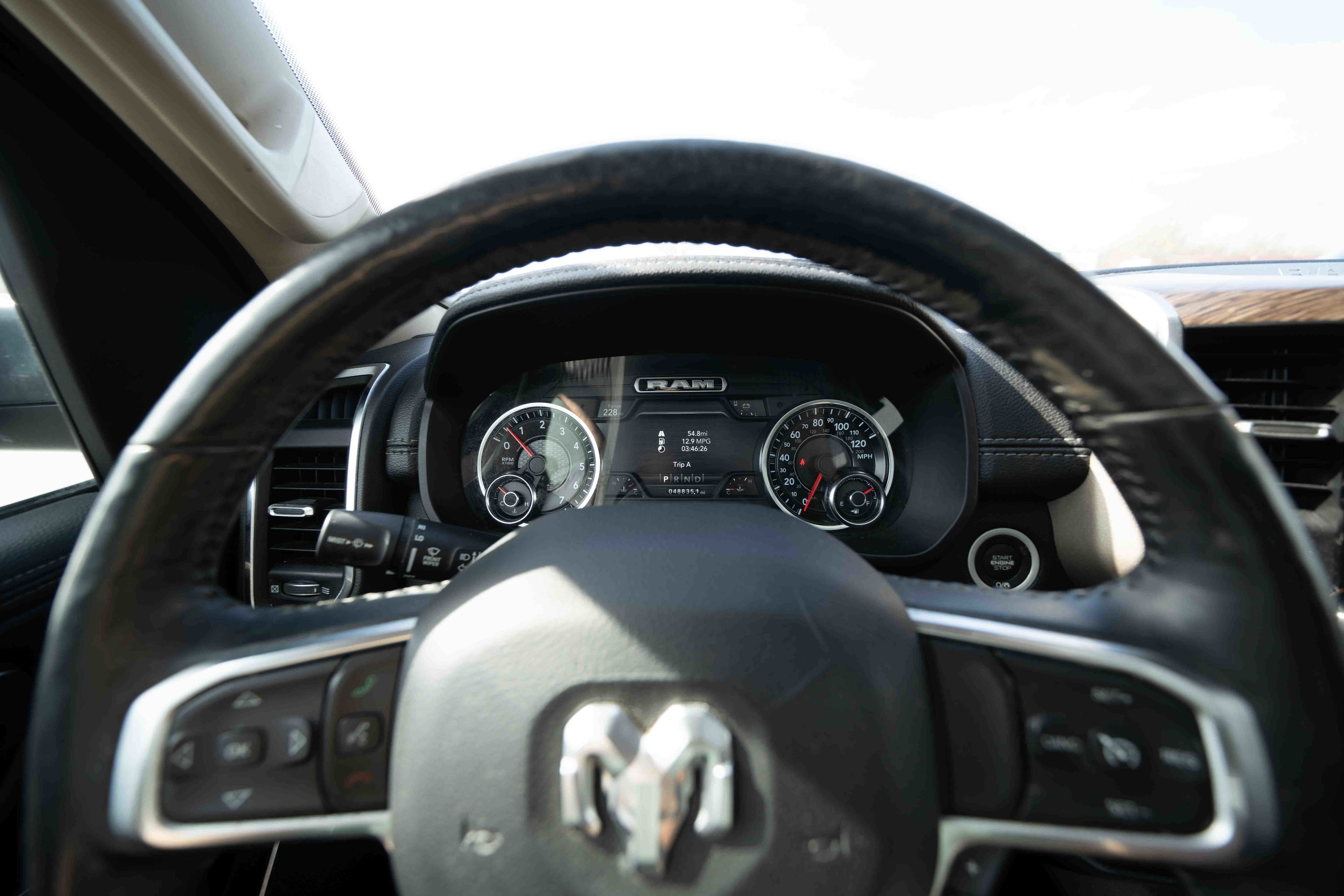 Used 2019 RAM 1500 Laramie AWD/4WD image 14