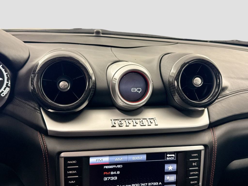 Used 2017 Ferrari California T RWD image 27