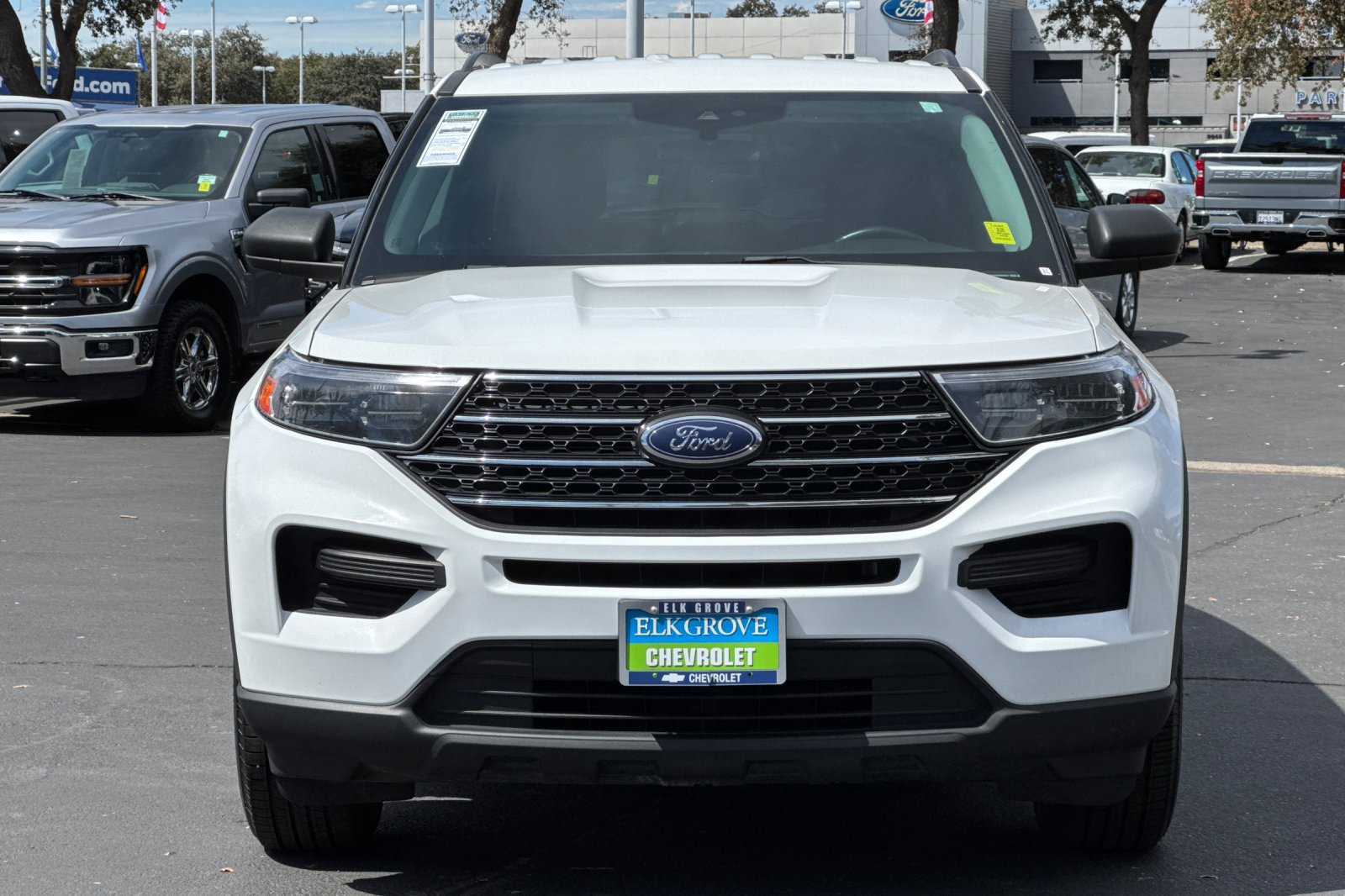 Used 2022 Ford Explorer XLT AWD/4WD image 8