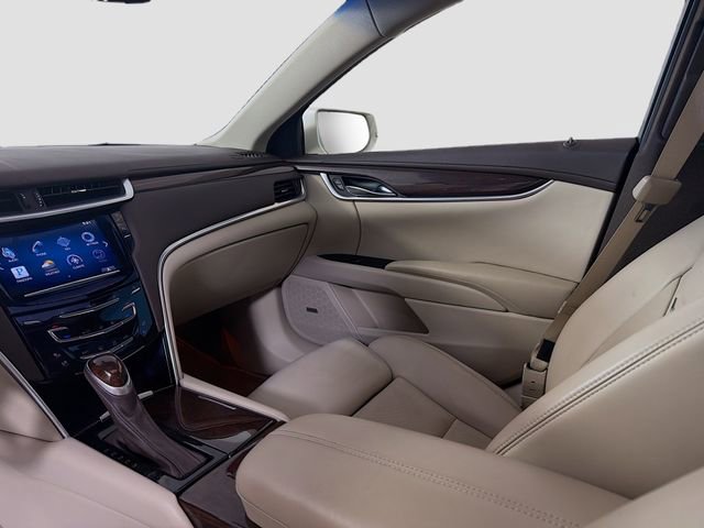 Used 2013 Cadillac XTS Luxury image 26