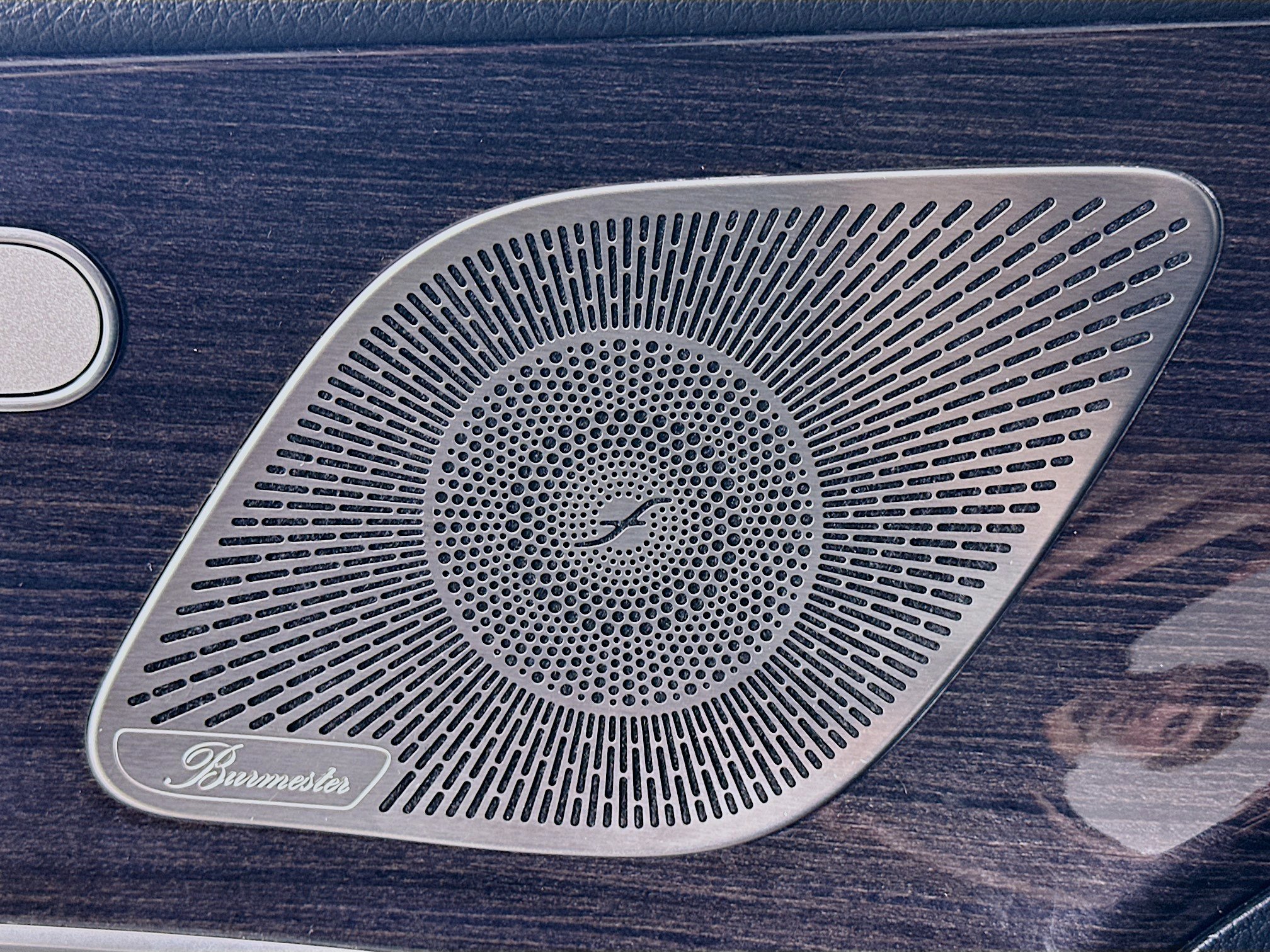 Certified 2021 Mercedes-Benz GLE 350 4MATIC w/ Premium Package image 24