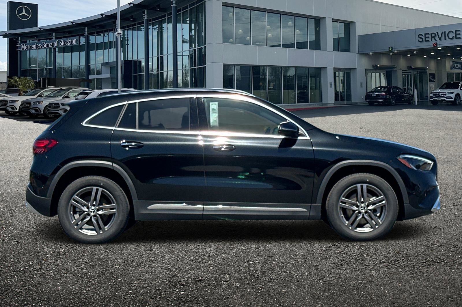 New 2025 Mercedes-Benz GLA 250 250 image 3