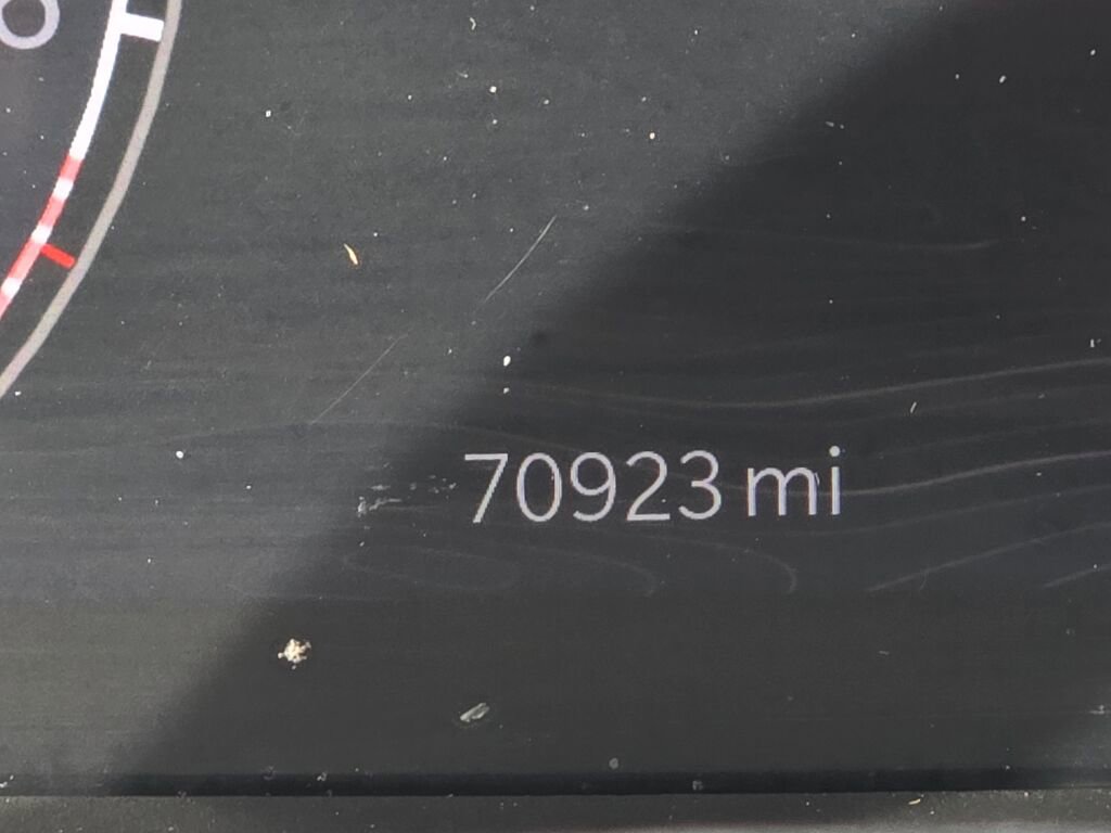 Used 2023 Jeep Grand Cherokee Altitude image 32