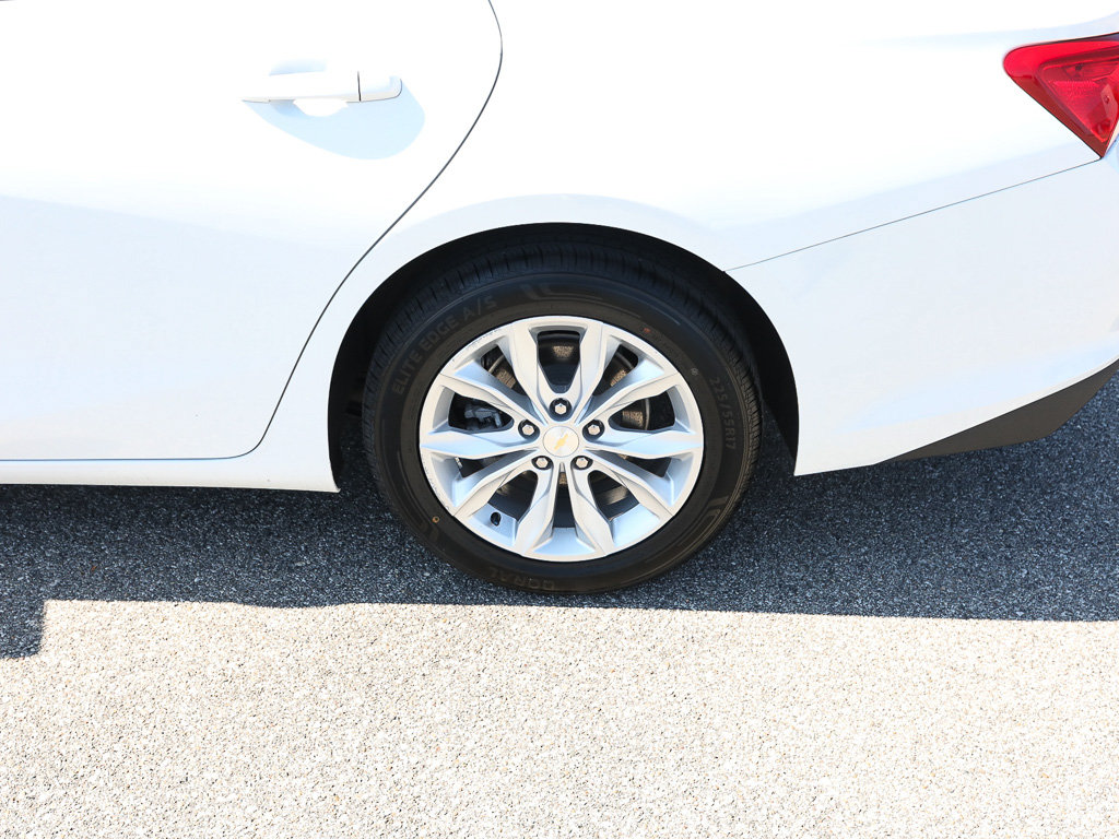 Used 2024 Chevrolet Malibu LT FWD image 4