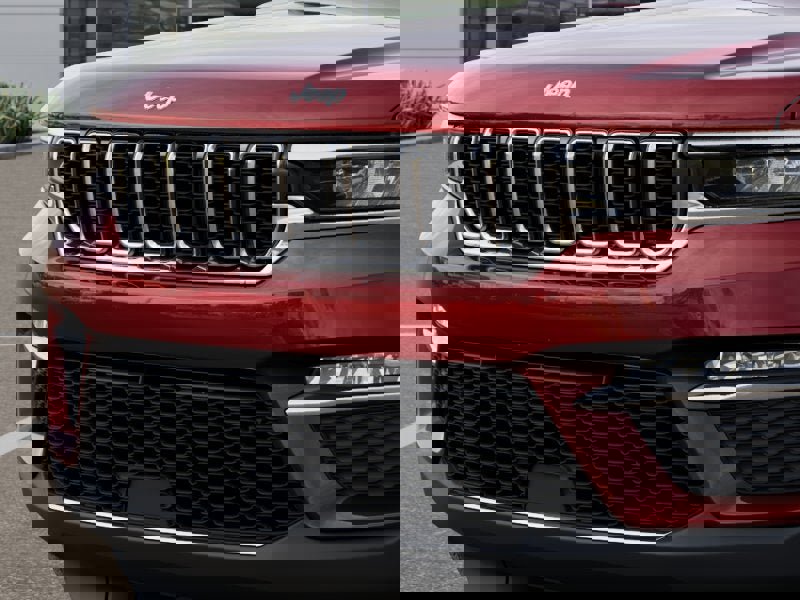 New 2025 Jeep Grand Cherokee Limited w/ Trailer Tow Package image 39