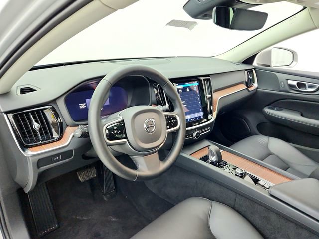 Certified 2025 Volvo V60 B5 Cross Country Plus image 20
