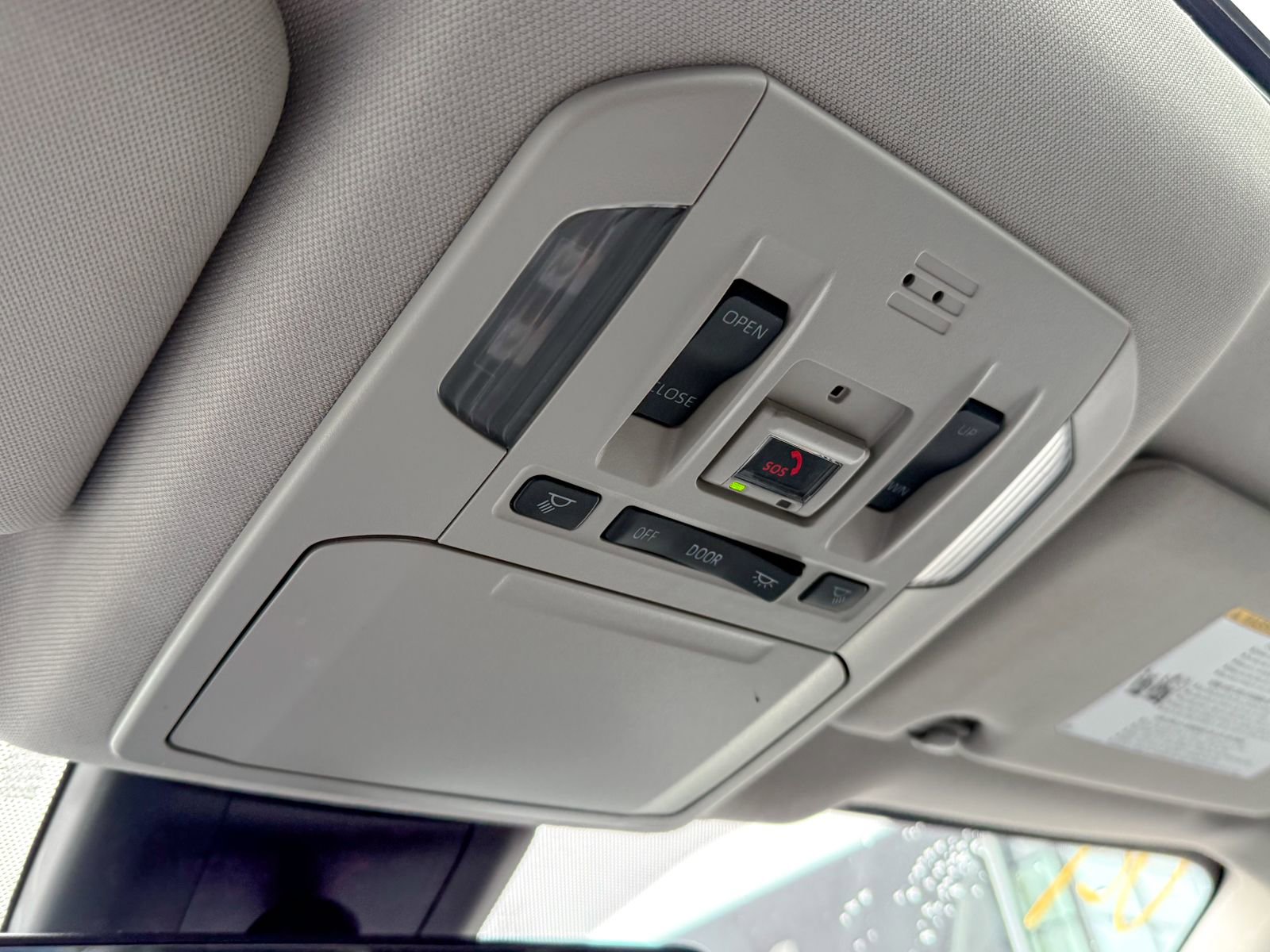 Used 2023 Toyota Highlander Limited image 33