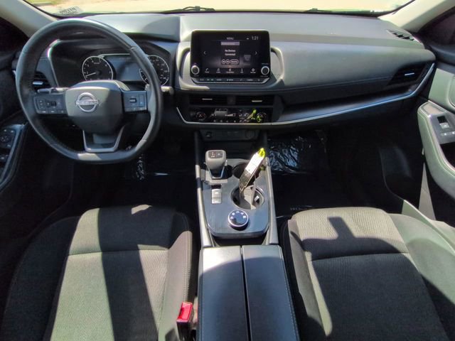 Used 2025 Nissan Rogue SV AWD/4WD image 18