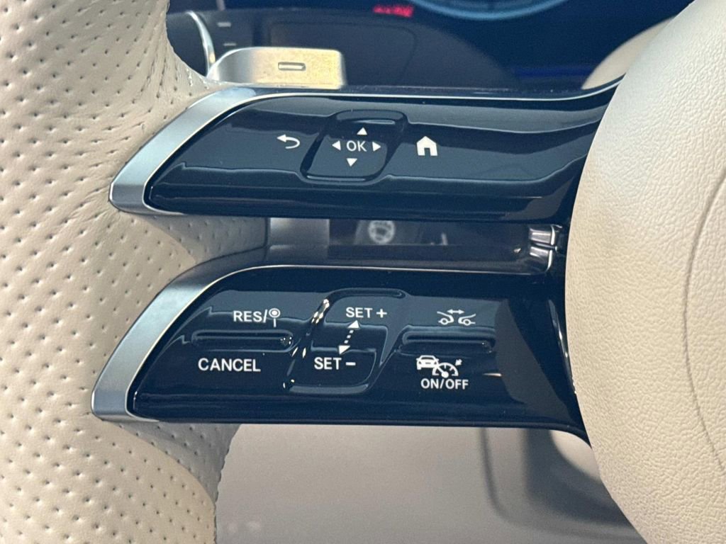 Used 2022 Mercedes-Benz E 450 Coupe image 23