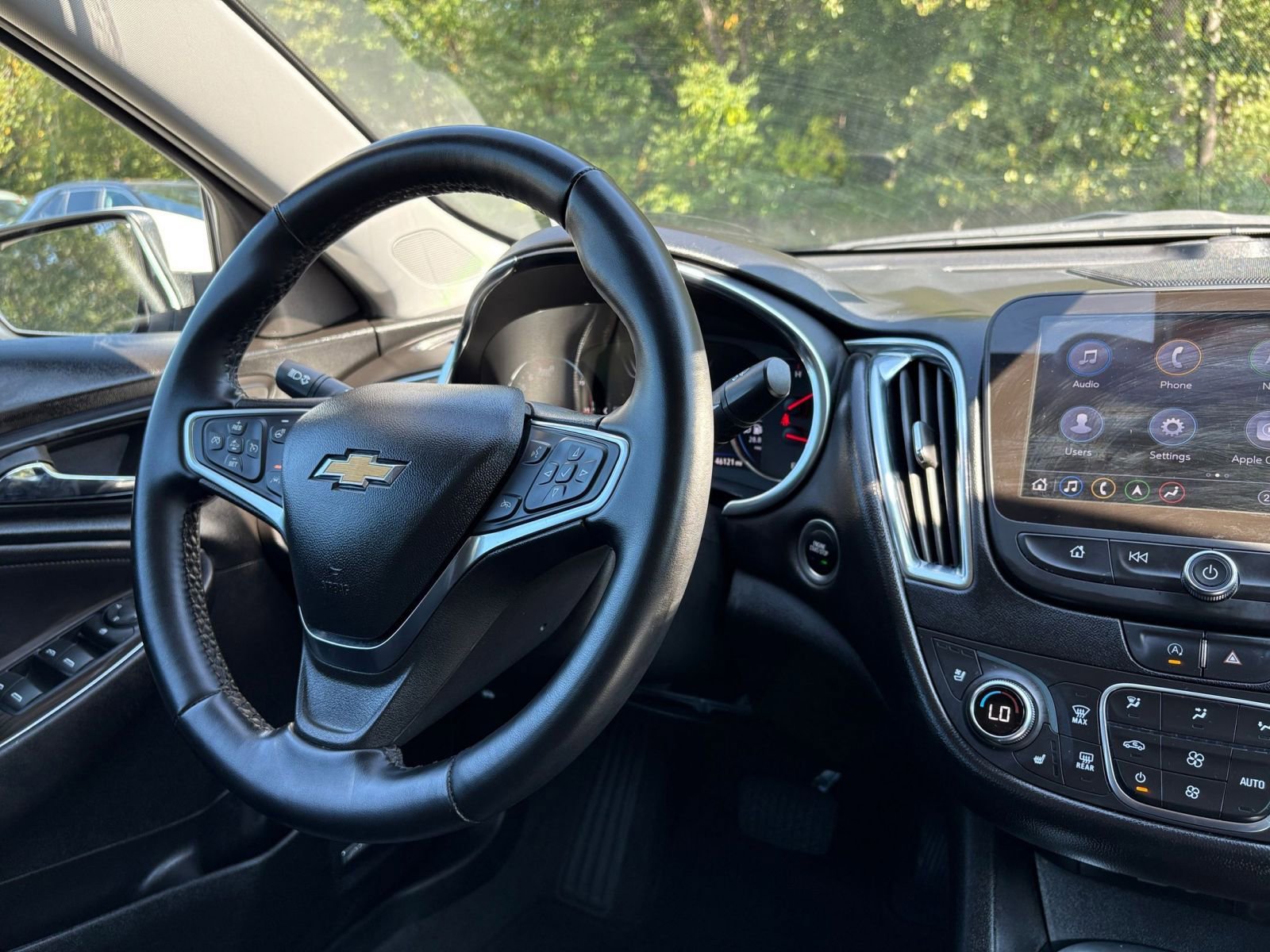 Used 2024 Chevrolet Malibu LT image 34