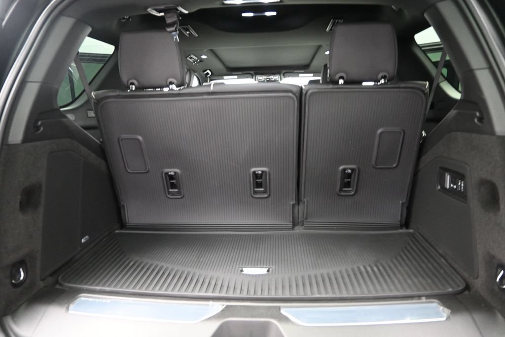 New 2026 Cadillac Escalade Sport w/ LPO, ONYX Package AWD/4WD image 15