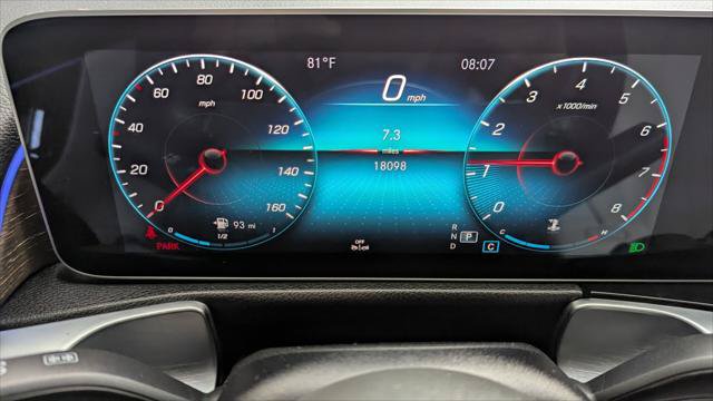 Used 2021 Mercedes-Benz GLB 250 w/ Premium Package image 29
