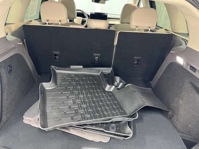 Certified 2023 Lincoln Corsair AWD w/ Equipment Group 101A image 9