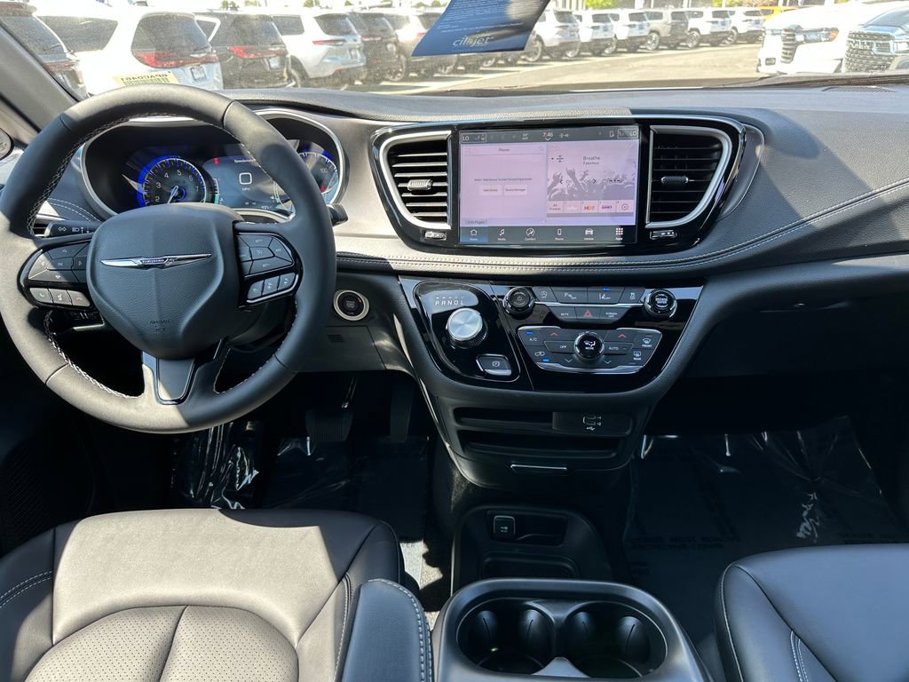 New 2026 Chrysler Pacifica Select FWD image 20
