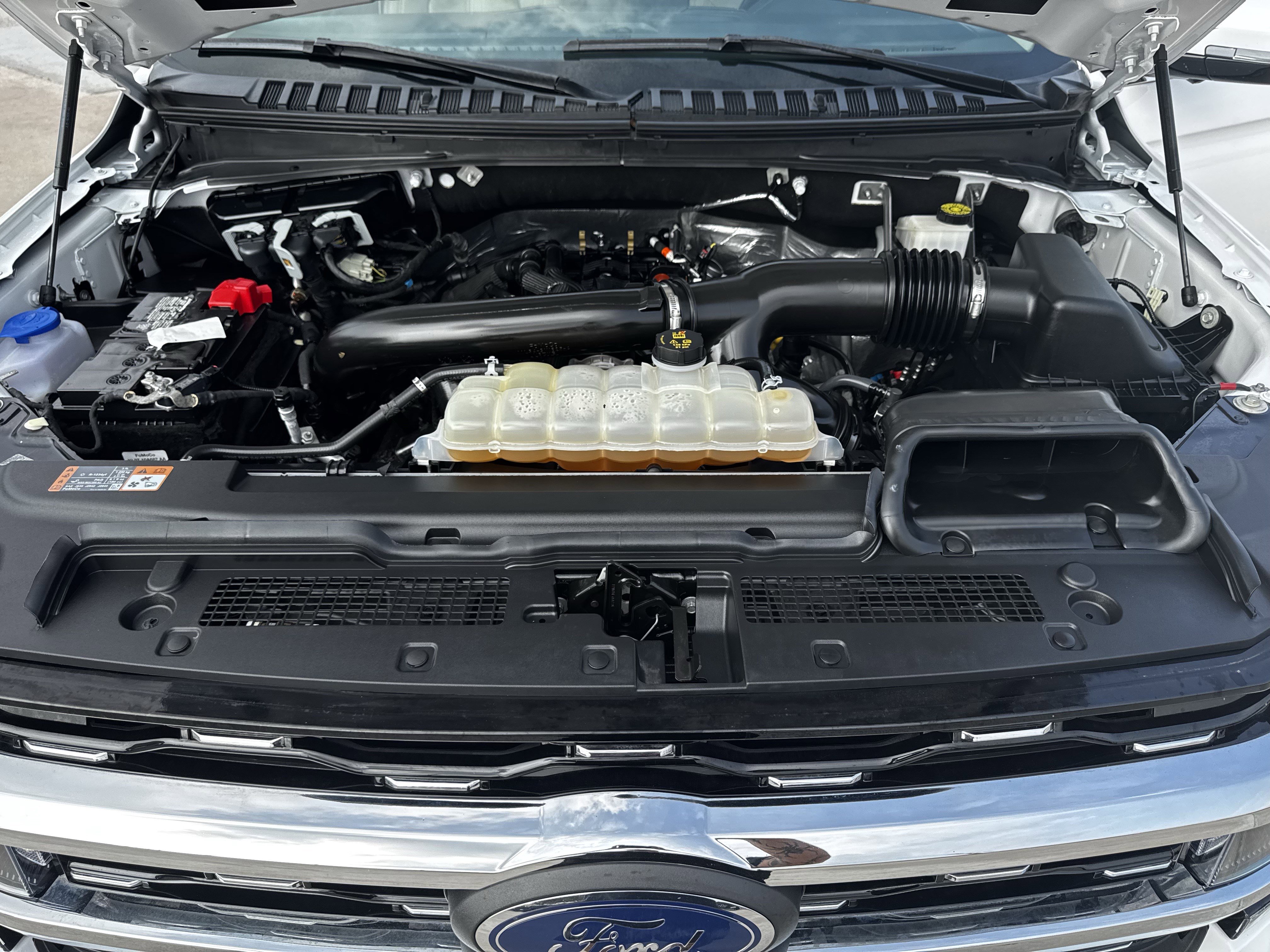 Used 2024 Ford Expedition Limited image 33