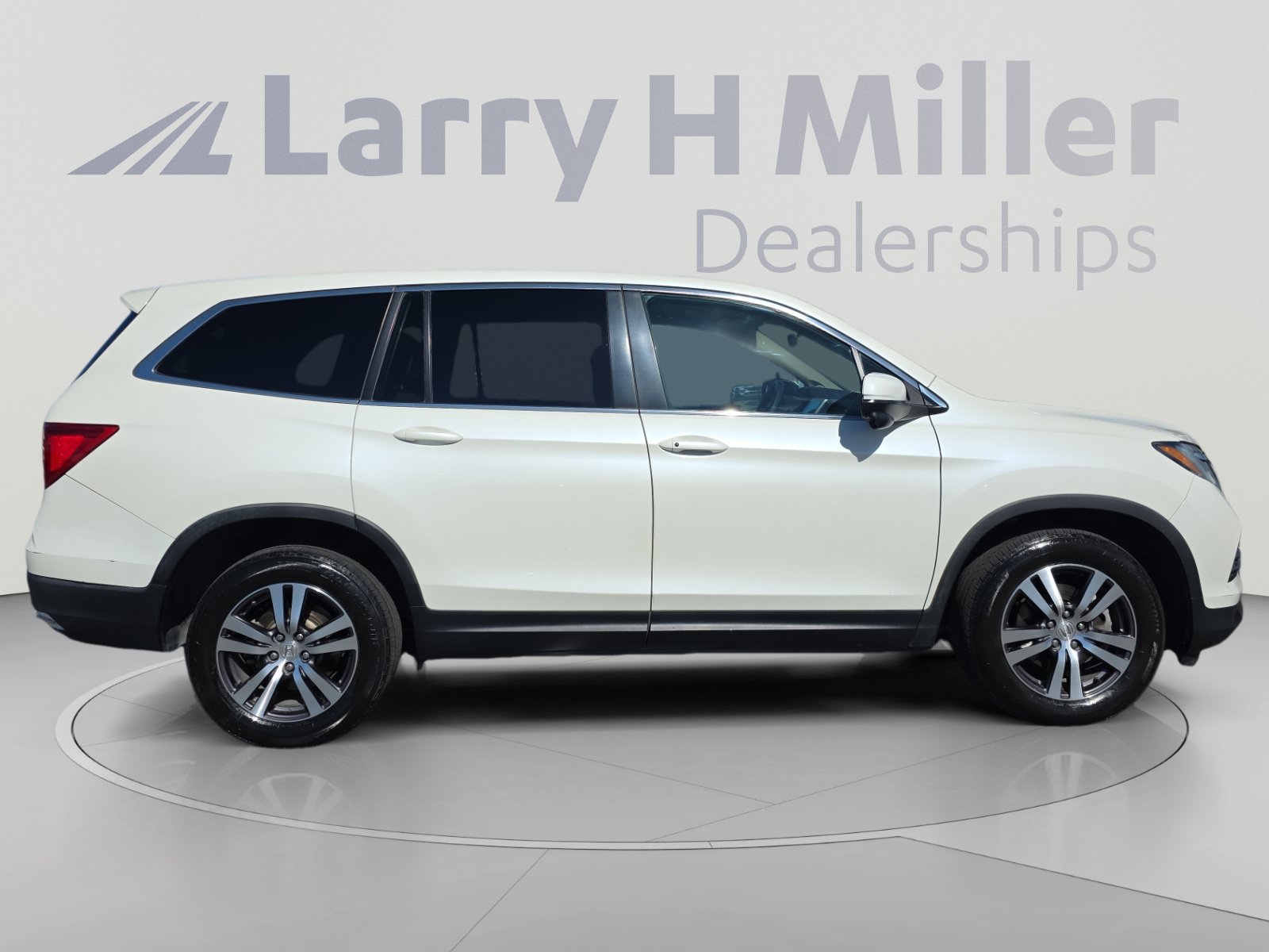 Used 2016 Honda Pilot EX image 6