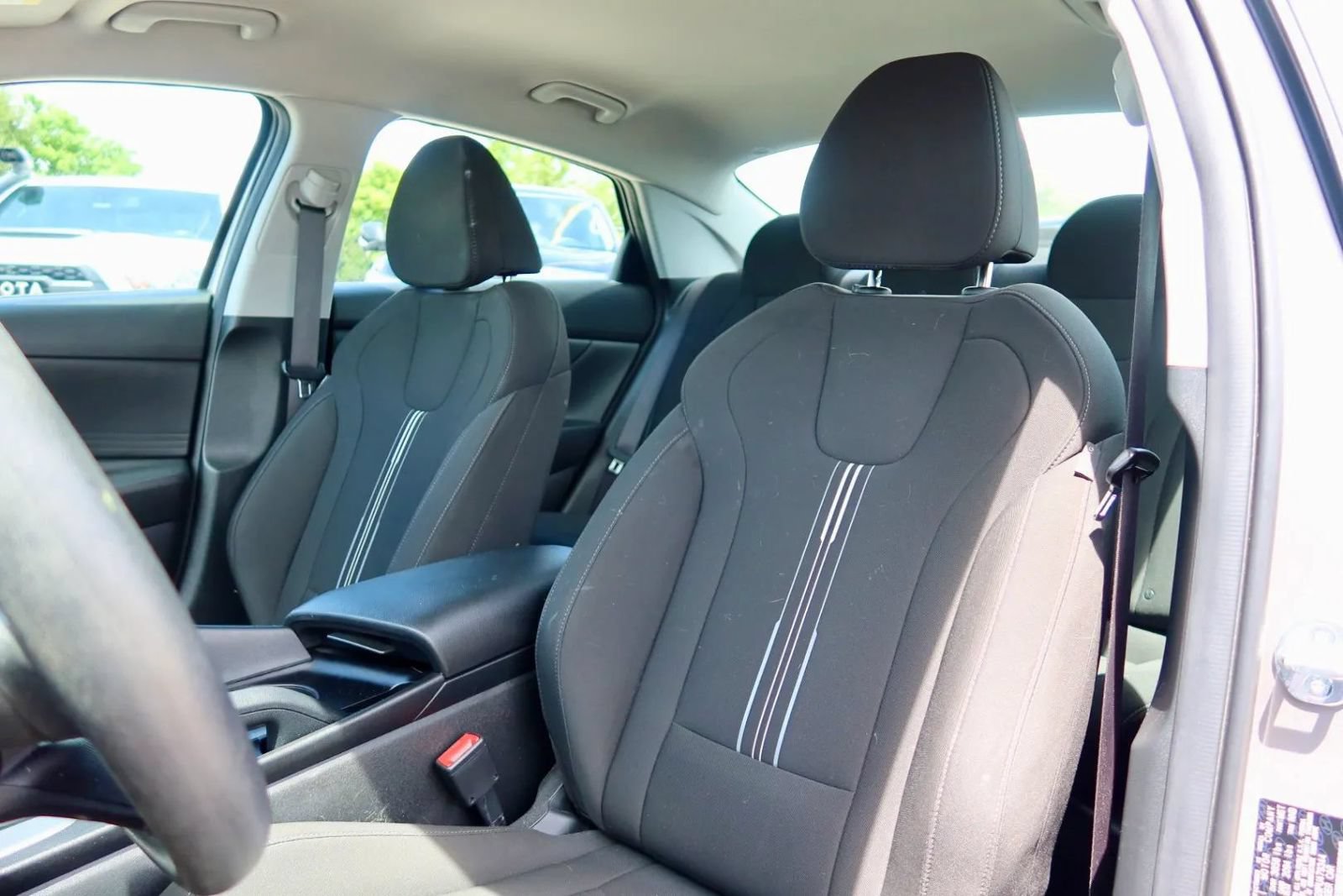 Used 2023 Hyundai Elantra SEL FWD image 10