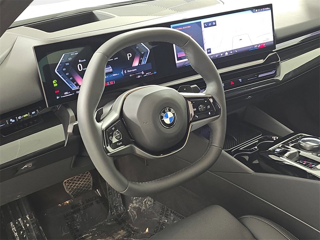 Used 2026 BMW 530i xDrive w/ Premium Package image 19