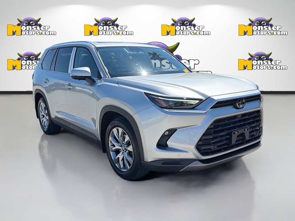 Used 2024 Toyota Grand Highlander AWD Hybrid image 3