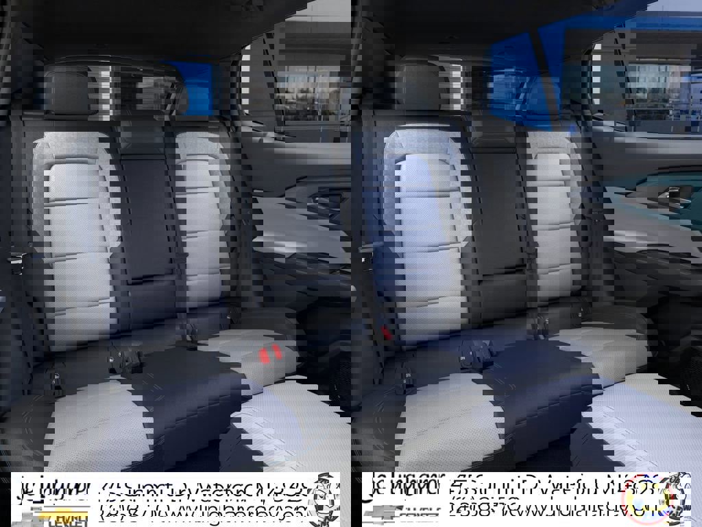 New 2026 Chevrolet Equinox EV LT image 18