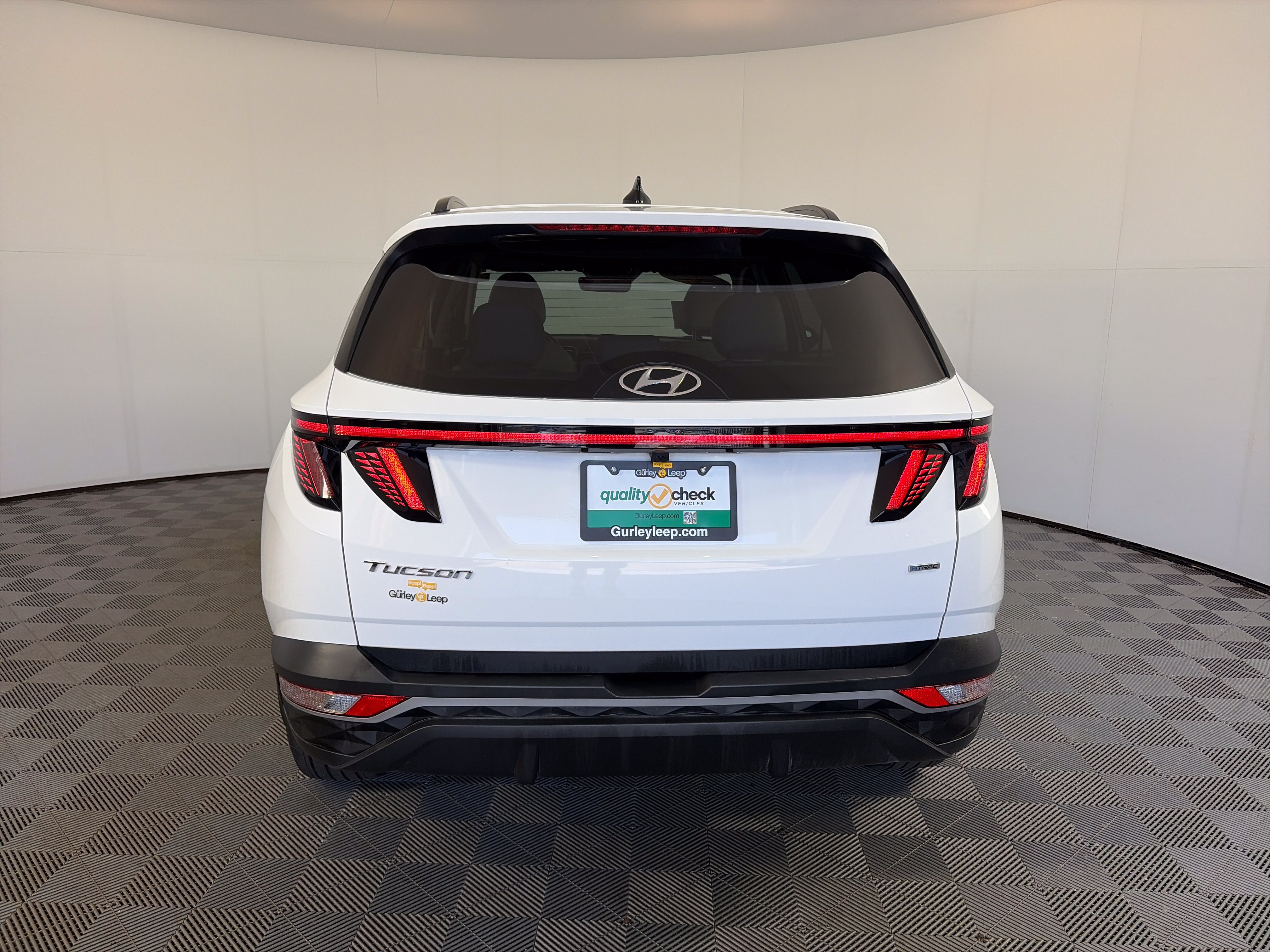 Used 2023 Hyundai Tucson SEL w/ Convenience Package AWD/4WD image 5