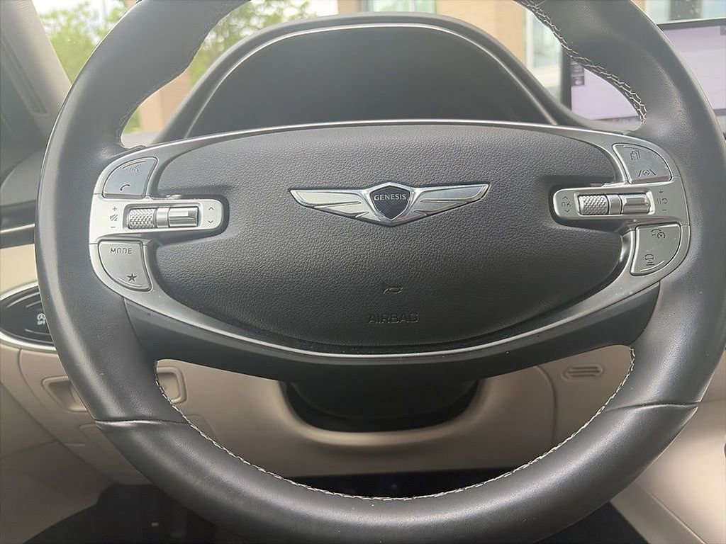 Used 2022 Genesis GV70 2.5T w/ Select Package AWD/4WD image 12