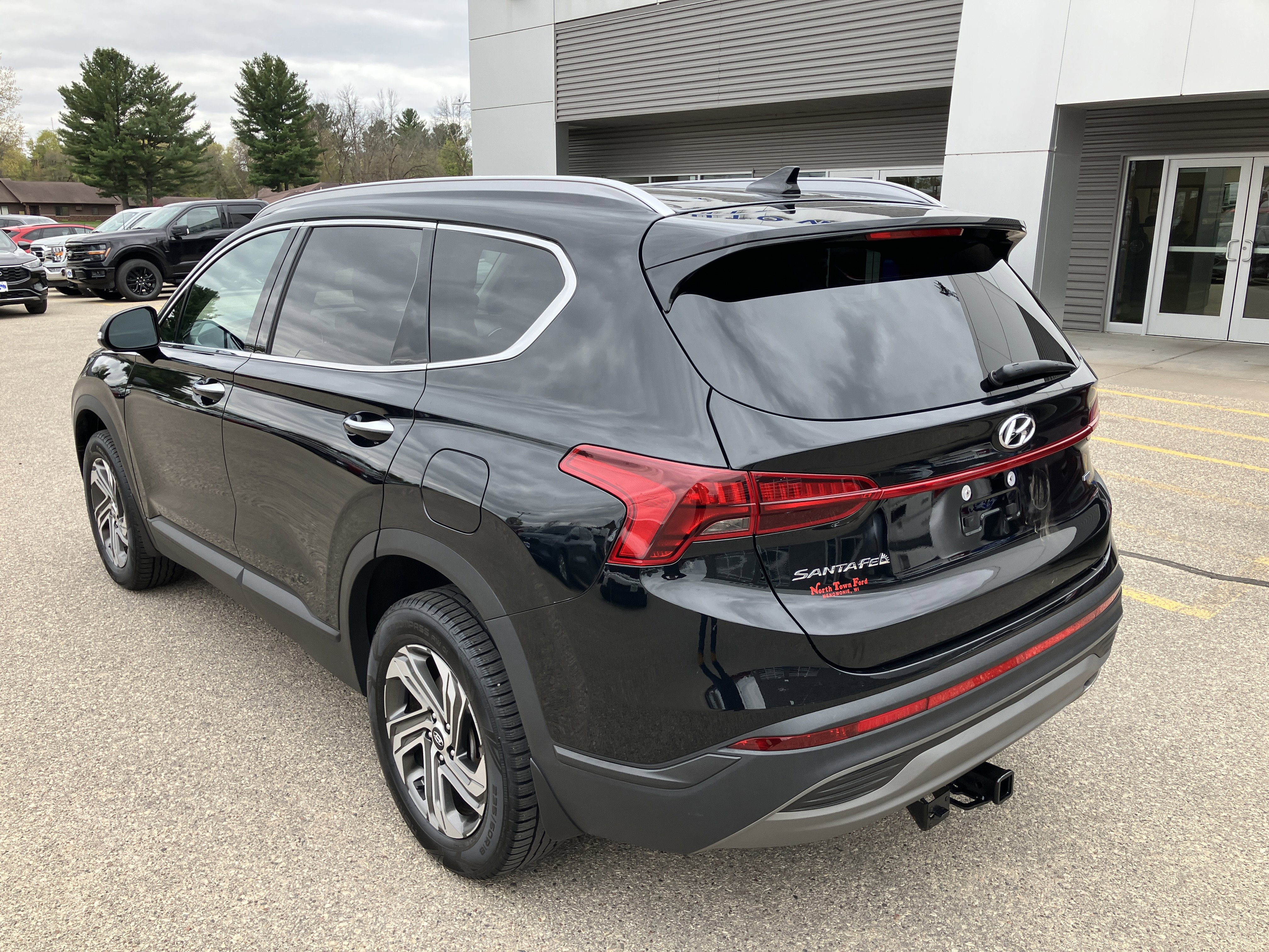 Used 2023 Hyundai Santa Fe SEL w/ Cargo Package AWD/4WD image 8