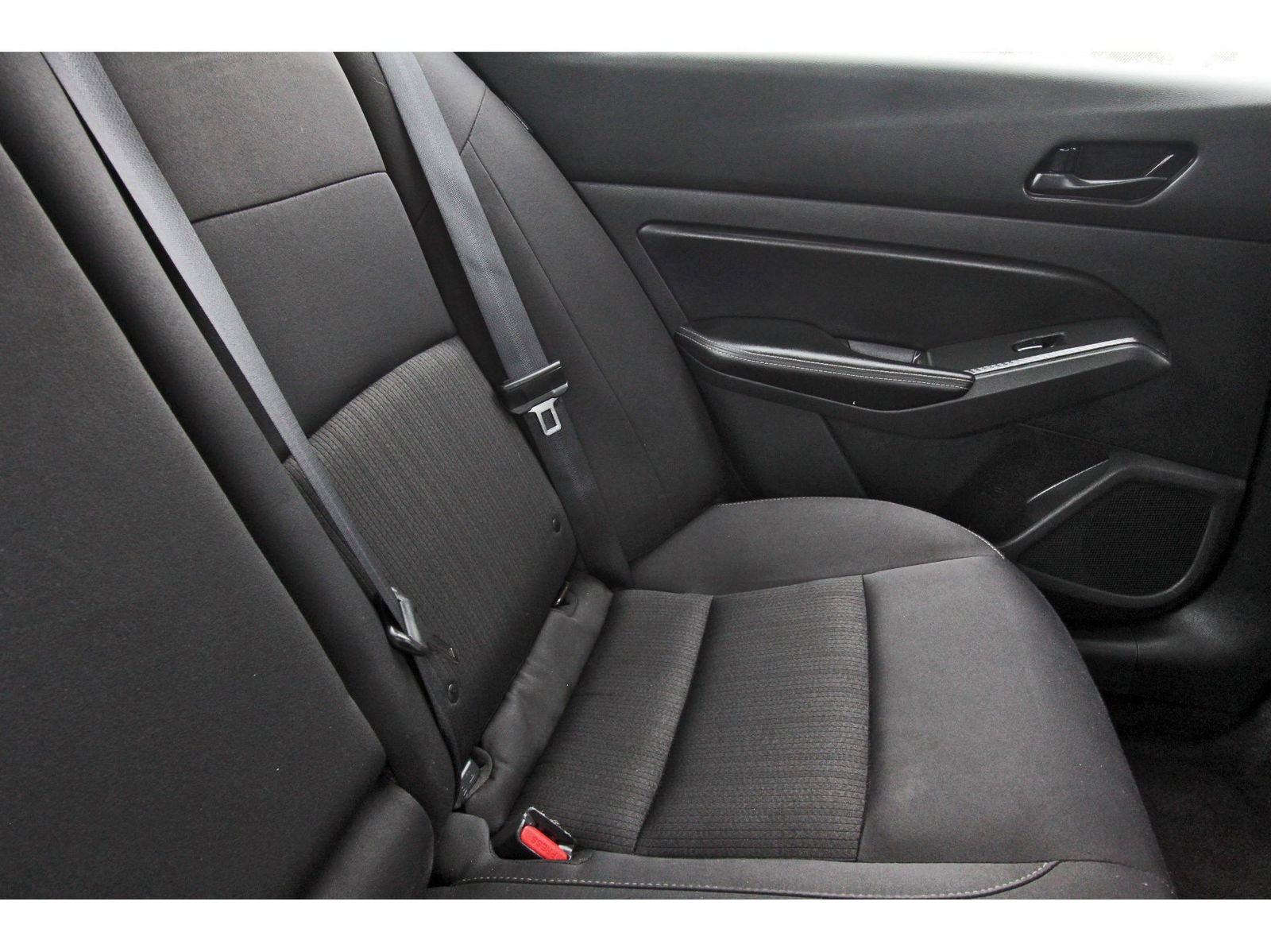 Used 2024 Nissan Altima 2.5 SV image 15