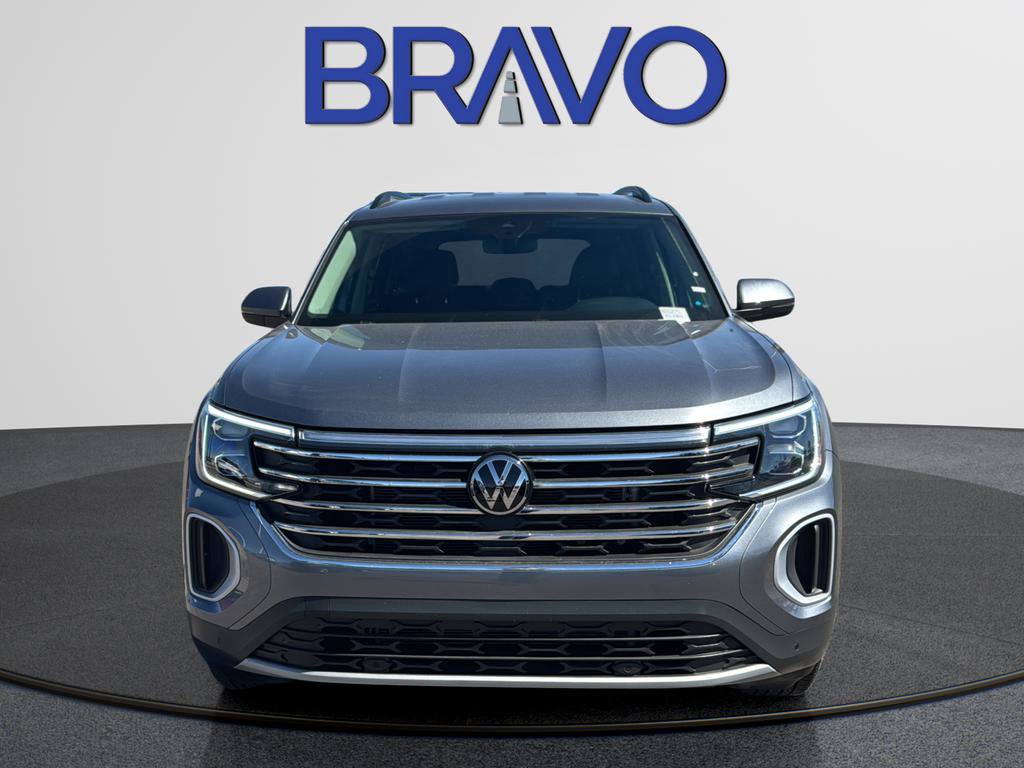 Used 2025 Volkswagen Atlas SE image 8
