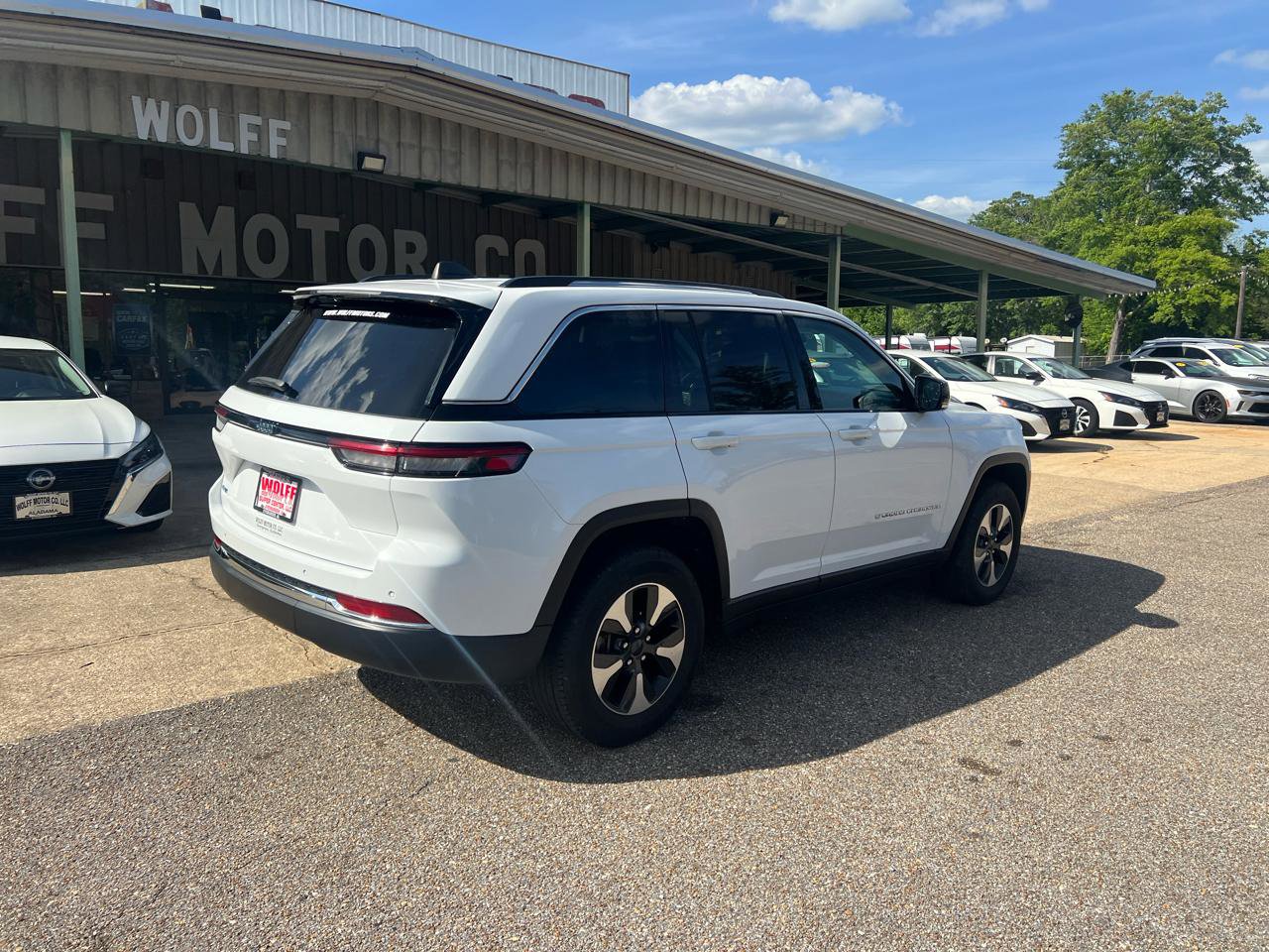 Used 2024 Jeep Grand Cherokee Limited 4xe image 8