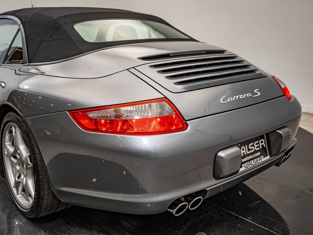 Used 2005 Porsche 911 Carrera S RWD image 21