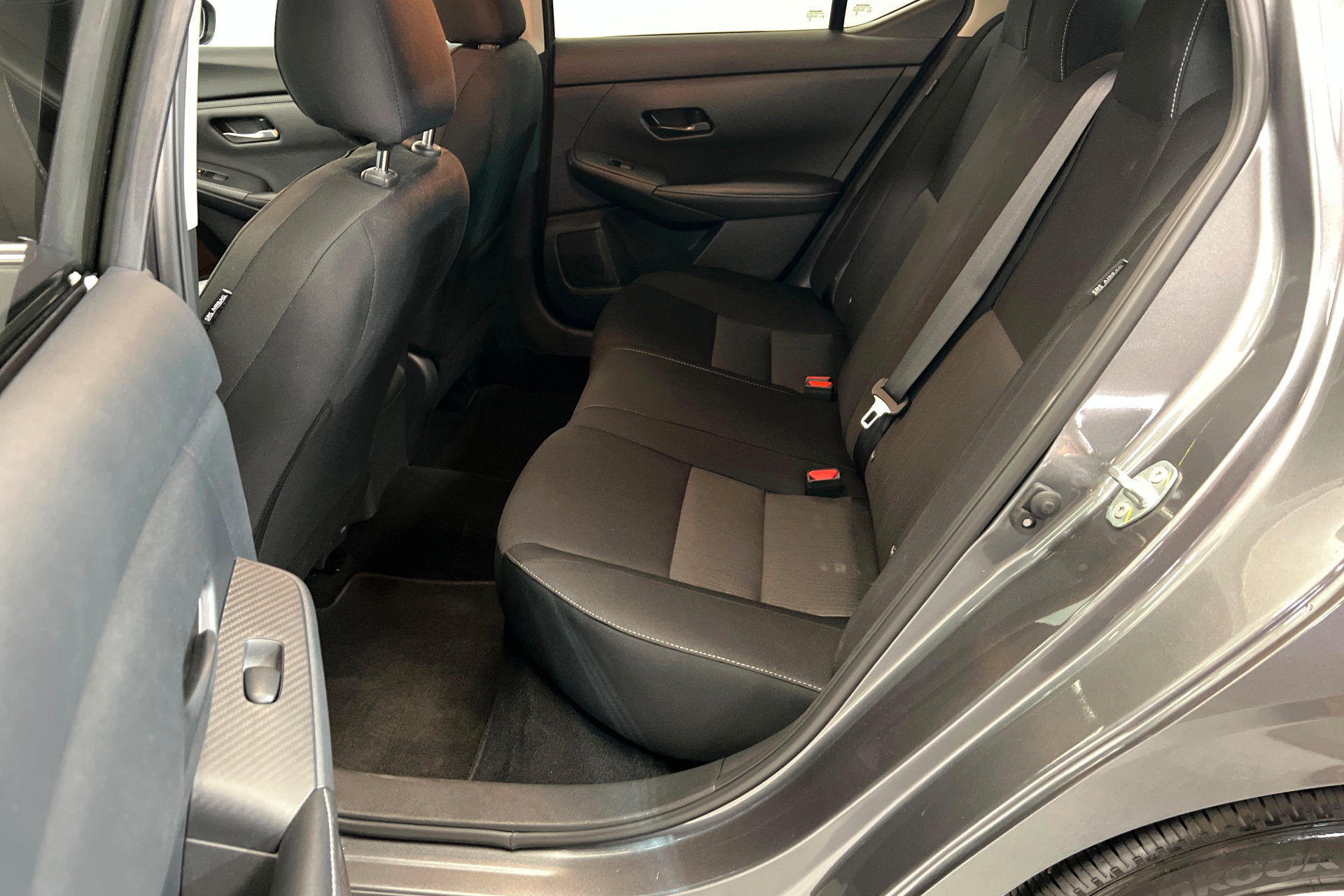 Used 2025 Nissan Sentra SV FWD image 22