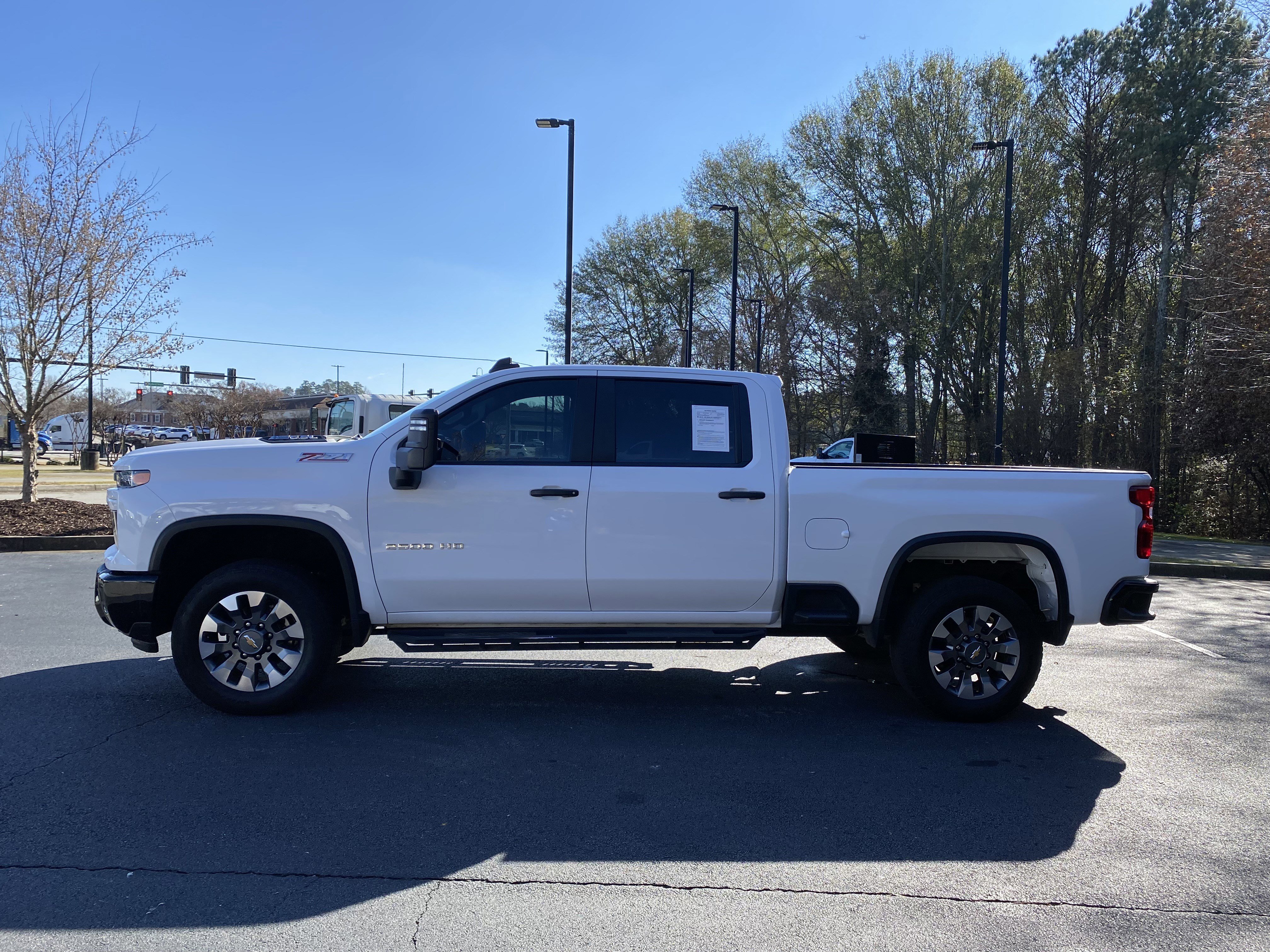 Used 2024 Chevrolet Silverado 2500 Custom w/ Custom Value Package image 6
