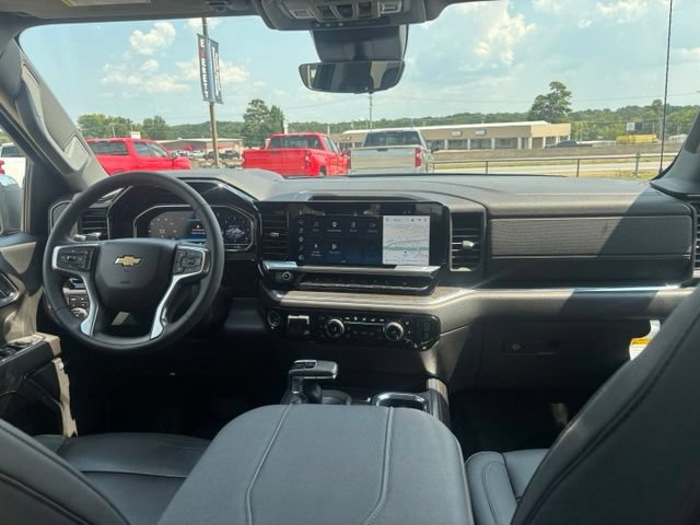 Used 2024 Chevrolet Silverado 1500 LTZ w/ Technology Package AWD/4WD image 13
