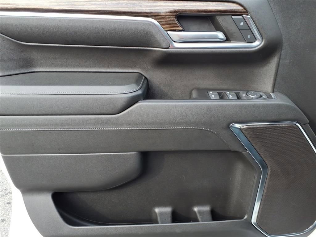 Used 2024 GMC Sierra 1500 Elevation image 16