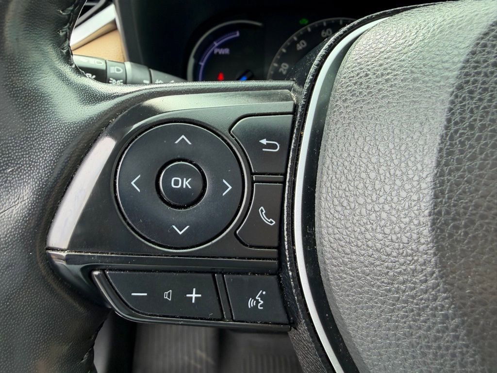 Used 2020 Toyota RAV4 Limited image 19