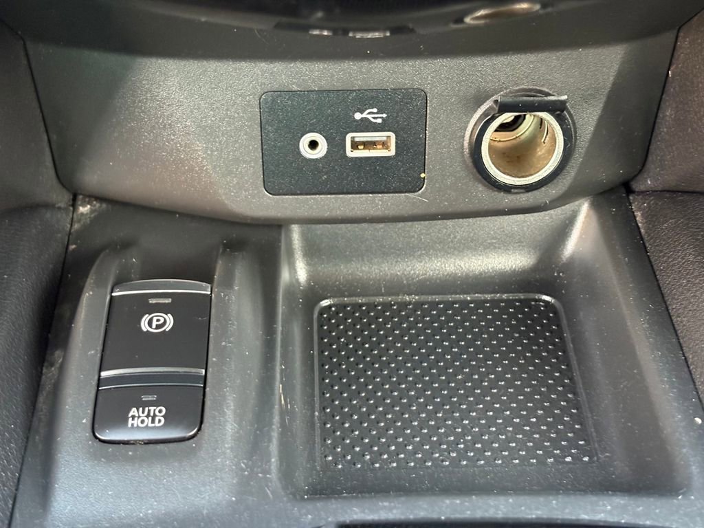Used 2021 Nissan Rogue Sport SV w/ Technology Package FWD image 28