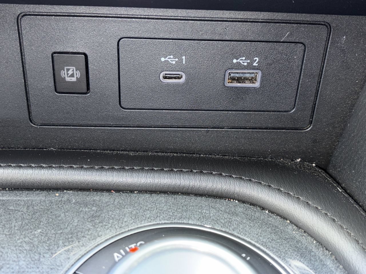 Used 2024 Nissan Armada SV AWD/4WD image 18