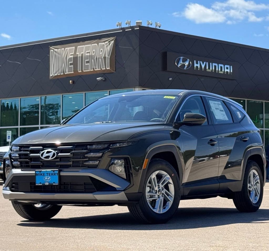 New 2026 Hyundai Tucson SE image 1